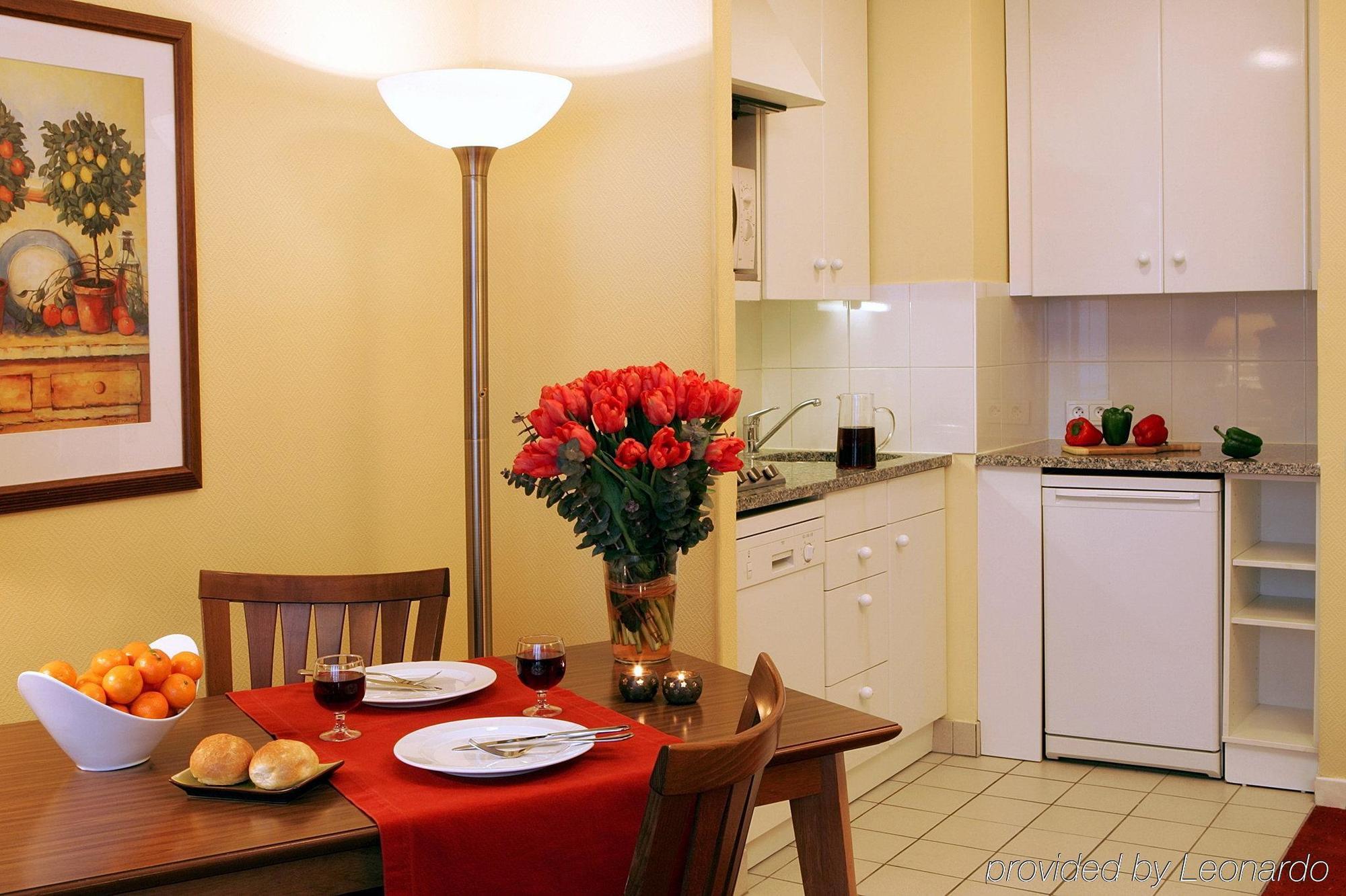 Citadines Tour Eiffel Paris Aparthotel Δωμάτιο φωτογραφία